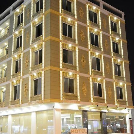 الايوان للاجنحة الفندقية E1 Hotel อัล คาร์จ ภายนอก รูปภาพ