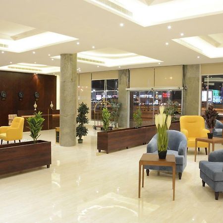 الايوان للاجنحة الفندقية E1 Hotel อัล คาร์จ ภายนอก รูปภาพ