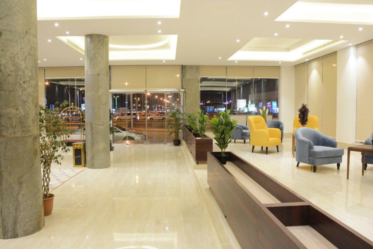 الايوان للاجنحة الفندقية E1 Hotel อัล คาร์จ ภายนอก รูปภาพ