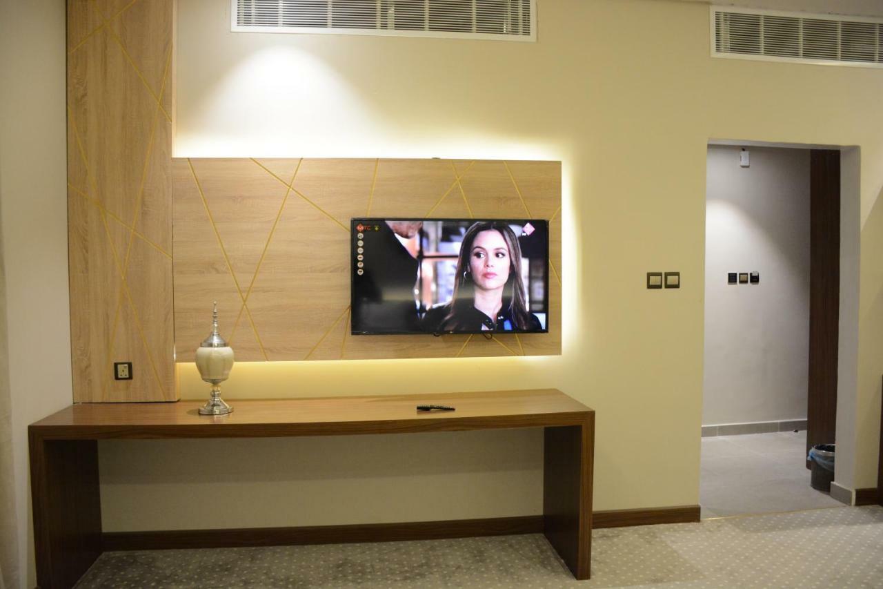 الايوان للاجنحة الفندقية E1 Hotel อัล คาร์จ ภายนอก รูปภาพ