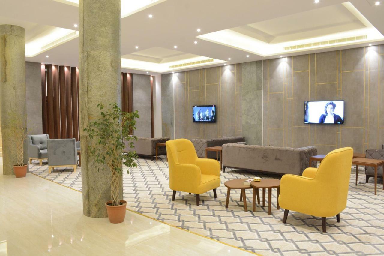 الايوان للاجنحة الفندقية E1 Hotel อัล คาร์จ ภายนอก รูปภาพ