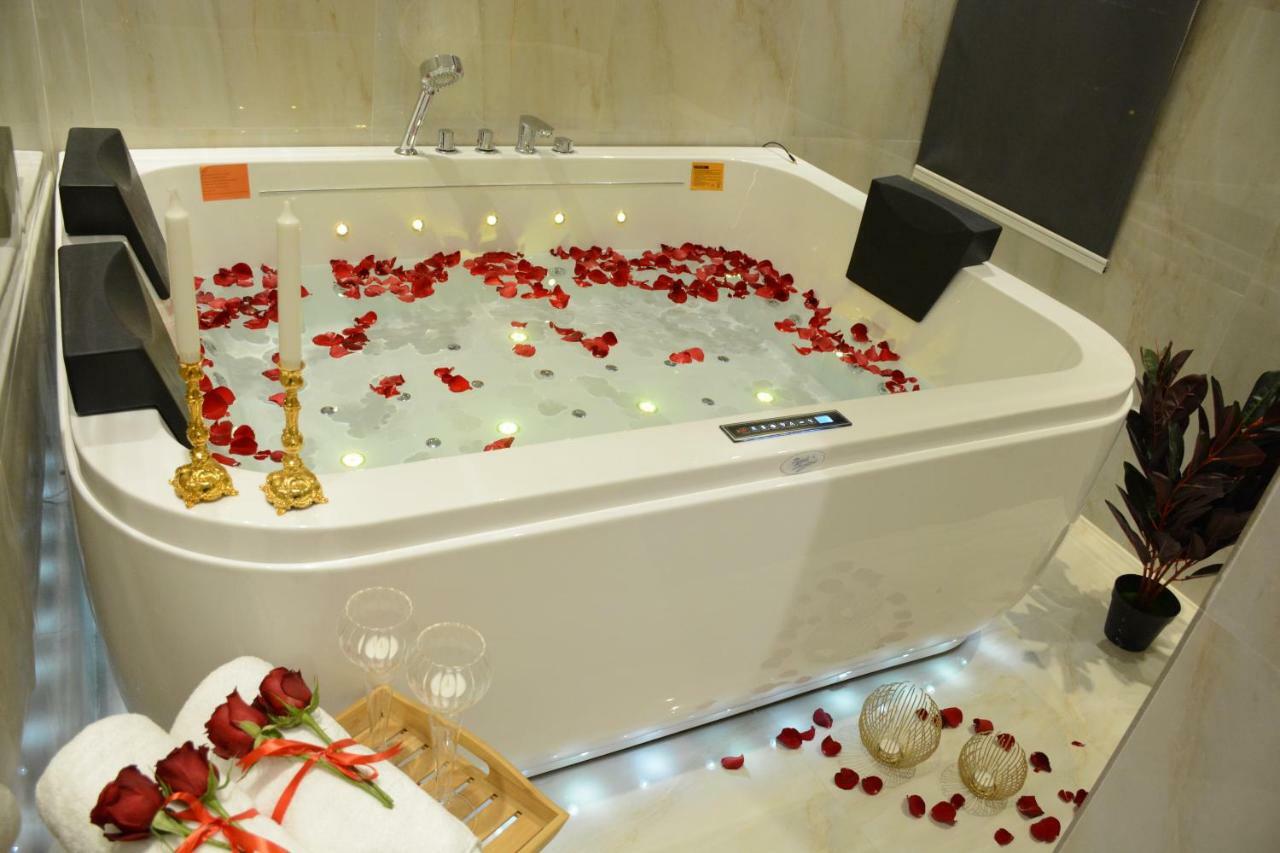 الايوان للاجنحة الفندقية E1 Hotel อัล คาร์จ ภายนอก รูปภาพ