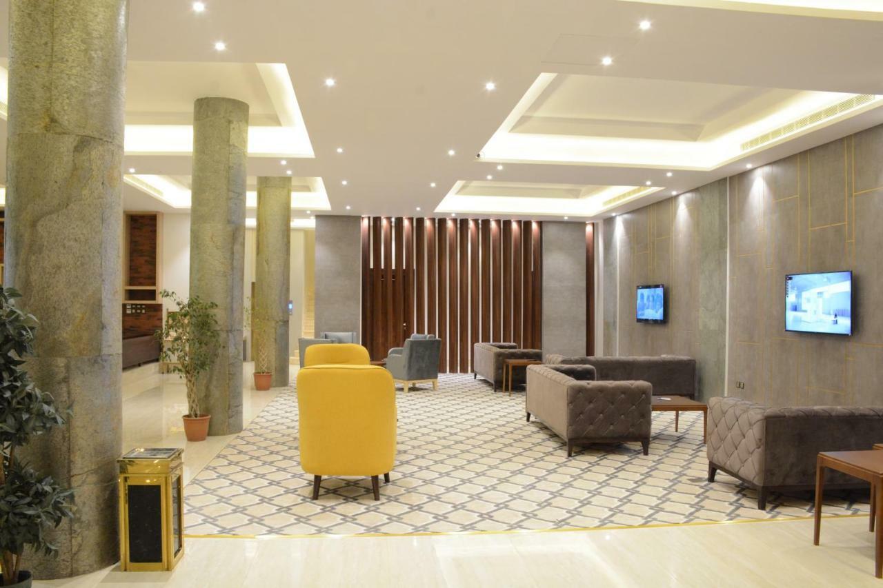الايوان للاجنحة الفندقية E1 Hotel อัล คาร์จ ภายนอก รูปภาพ