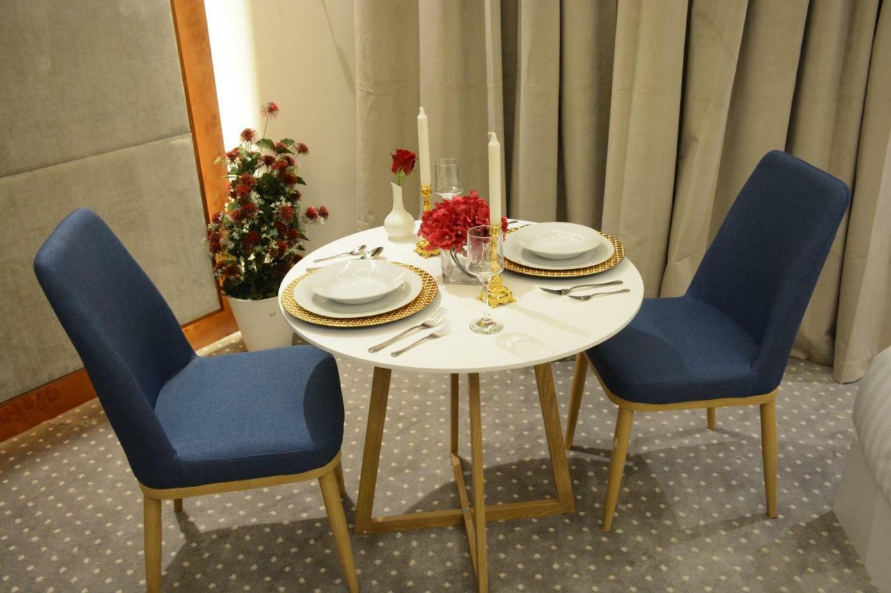 الايوان للاجنحة الفندقية E1 Hotel อัล คาร์จ ภายนอก รูปภาพ