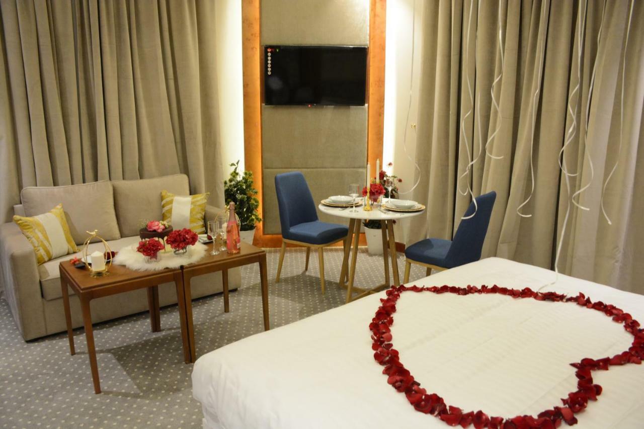 الايوان للاجنحة الفندقية E1 Hotel อัล คาร์จ ภายนอก รูปภาพ