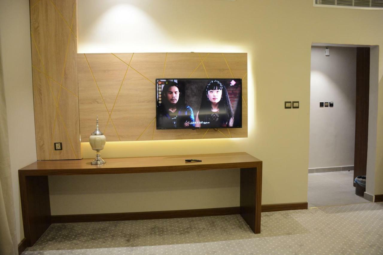 الايوان للاجنحة الفندقية E1 Hotel อัล คาร์จ ภายนอก รูปภาพ